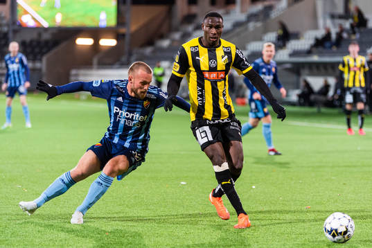 ≤d<Nicklas Bärkroth och Häckens Godswill Ekpolo