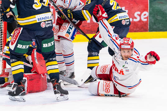 Timrås Hugo Reinhardt jublar