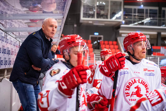 Trojas tränare Roger Forsberg