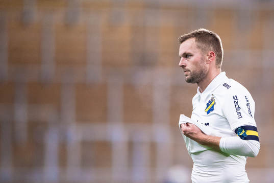 s Sebastian Larsson deppar