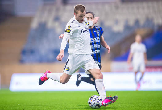 s Sebastian Larsson