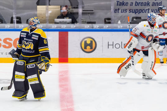 s målvakt Hugo Alnefelt och Växjös målvakt Erik
