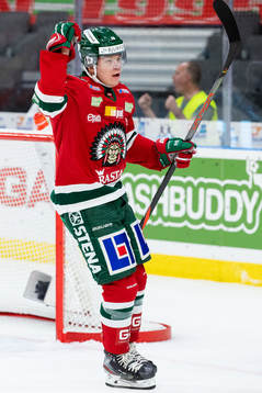 Frölundas Lucas Raymond jublar