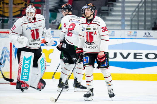 Örebros Emil Larsson deppar