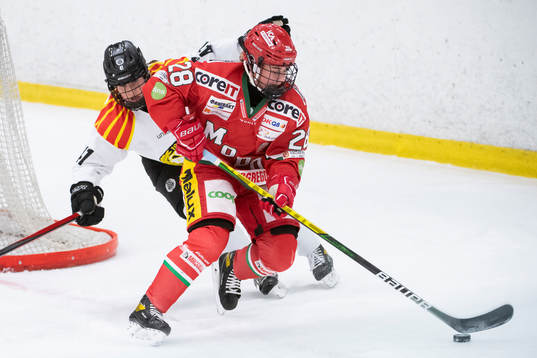 Brynäs Denisa Krizova och Modos Nathalie Lidman