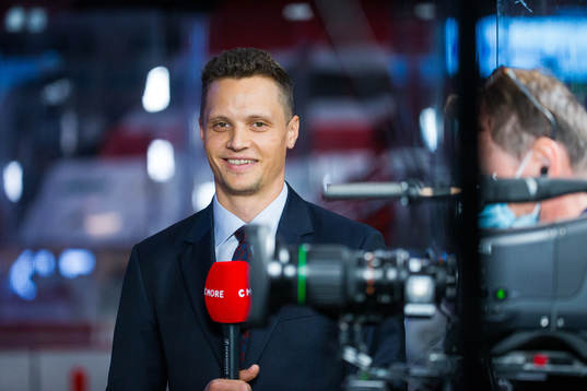 Örebros Kristian Näkyvä i Cmores Studio
