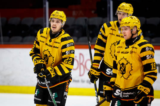 Skellefteås Jonathan Johnson och Tuomas Kiiskinen deppar