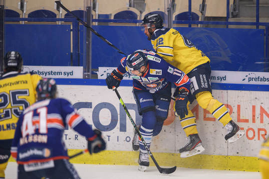 s Niklas Arell