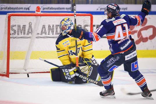 s målvakt Hugo Alnefelt deppar