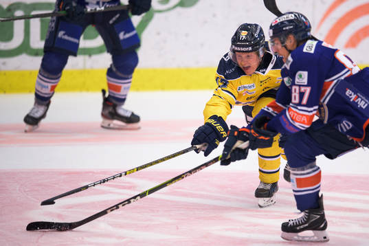 s Emil Johansson och Växjös Robert Rosén