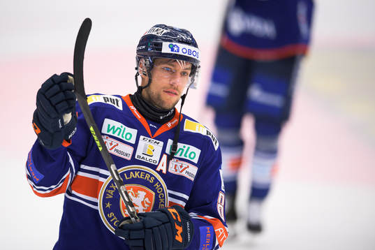 Växjös Robert Rosén jublar