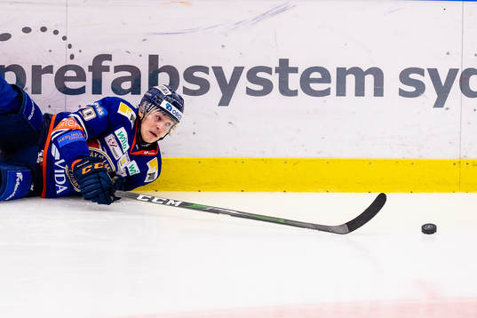 Växjös Pontus Holmberg faller