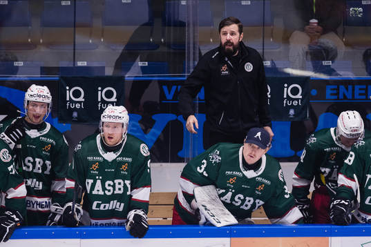 Väsbys tränare Viktor Tuurala