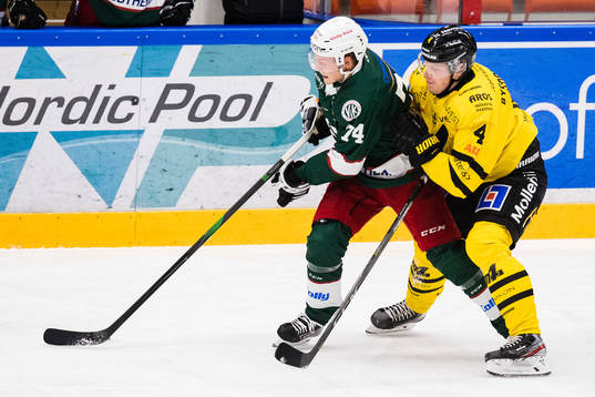 Väsbys Pontus Karlsson och Västerås Niclas Lundgren
