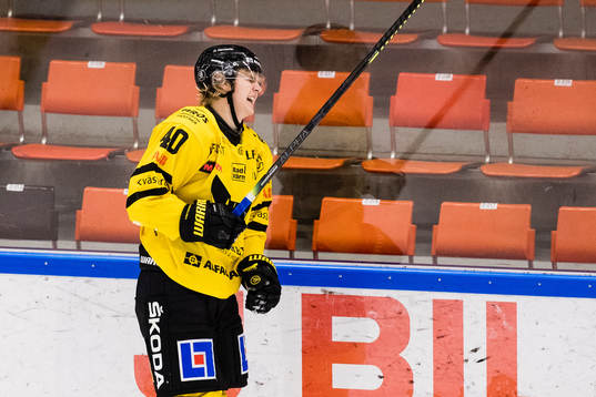 Västerås Isac Skedung har ont