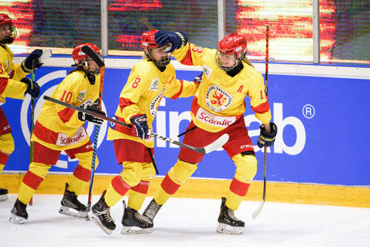 Smålands Sofie Claesson, Hilda Svensson och Mira