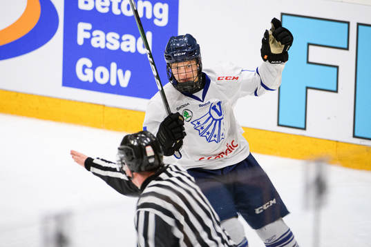 Västerbottens Oskar Voullet jublar