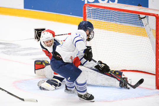 Västerbottens Oskar Voullet gör 4-1 bakom Stockholm Nords