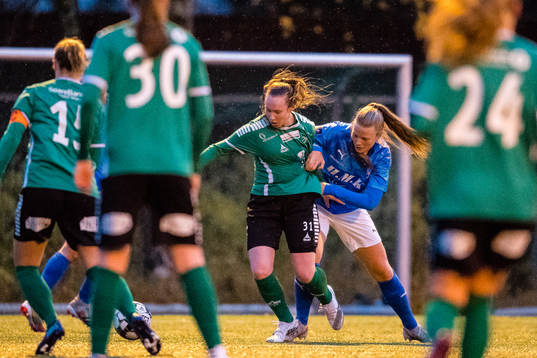 Eline Sofie Hestsveen of Fløya and Amanda Astrid Johanna
