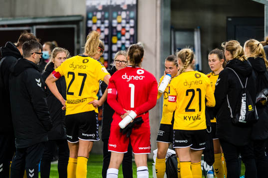 Hege Riise, head coach of LSK Kvinner,  and Emilie
