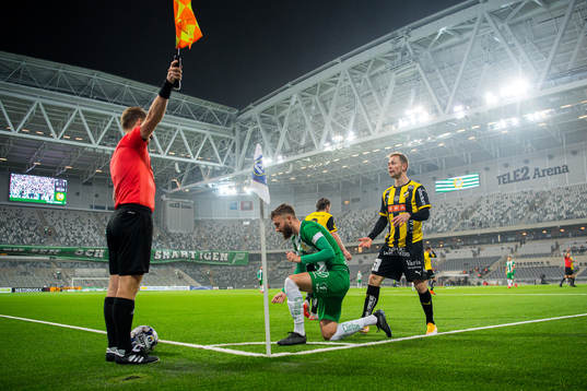Häckens Nikola Gulan och Hammarbys Simon Sandberg