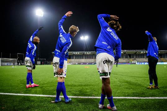 Trelleborgs spelare värmer upp