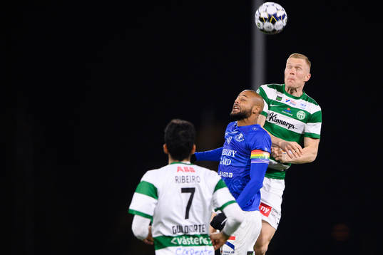 Trelleborgs Salif Camara Jönsson och Västerås Simon