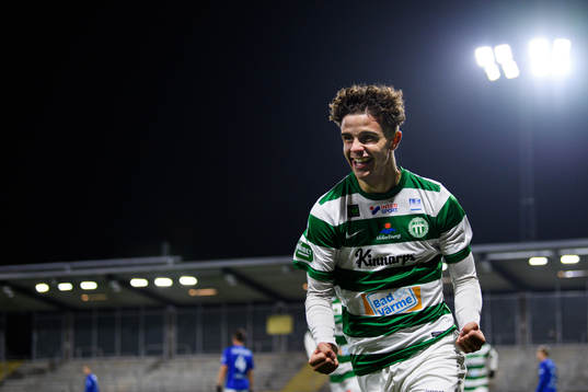 Västerås Justin Salmon jublar