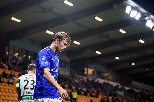 Trelleborgs Niklas Vesterlund deppar