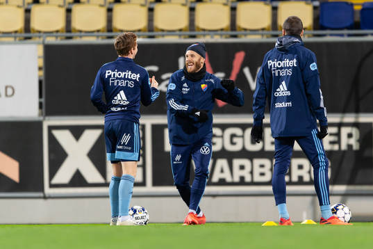 Djurgårdens Magnus Eriksson före fotbollsmatchen i