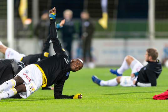 Falkenbergs Nsima Peter före fotbollsmatchen i Allsvenskan