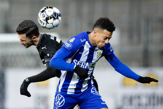 Örebros Simon Amin och IFK Göteborg Tobias Sana