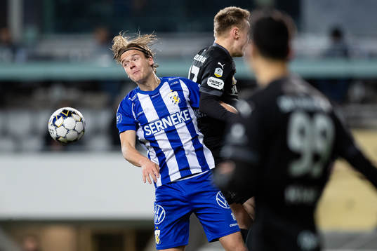 IFK Göteborg August Erlingmark och Örebros Rasmus