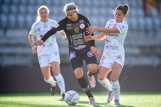 Uppsalas Lena Soleng Hansen och Rosengårds Jelena Cankovic