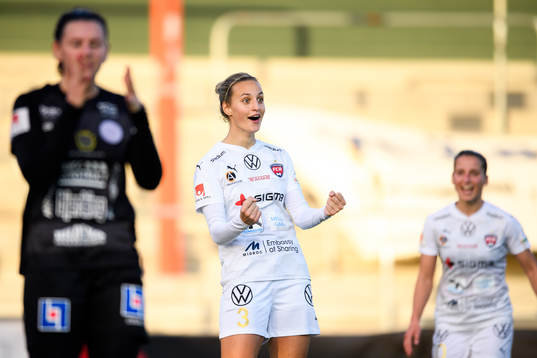 Rosengårds Nathalie Björn jublar