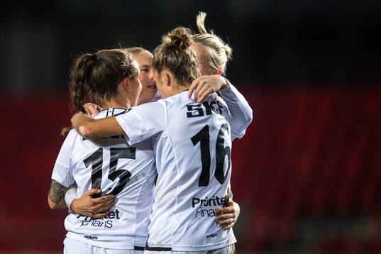 Göteborgs Julia Zigiotti Olme jublar