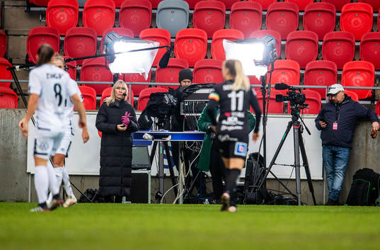 SVTs expertkommentator Frida Östberg