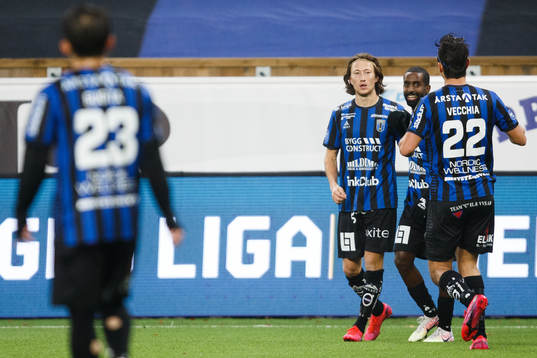 Sirius Axel Björnström jublar