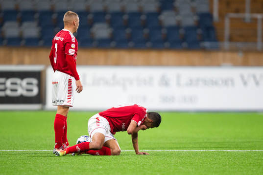 Kalmars Romario Pereira Sipiao har ont