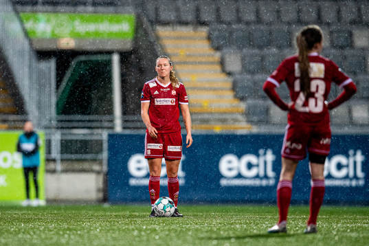 Miriam Vilnes Mjåset of Hønefoss looks dejected