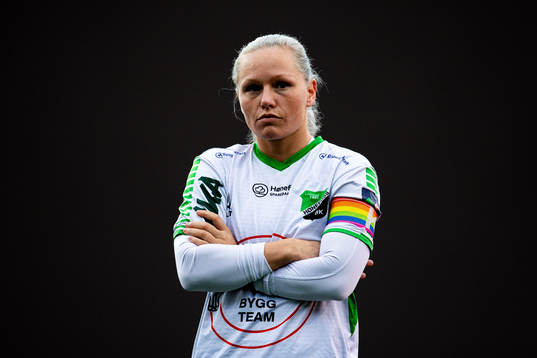 Bläddra bland fler bilder av Football, 1. divison, Hønefoss - Medkila