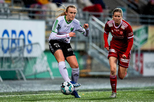 Jenny Strandheim of Hønefoss and Sigrun Linaker Dybvik of