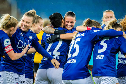 Bläddra bland fler bilder av Football, Toppserien, Vålerenga - LSK Kvinner