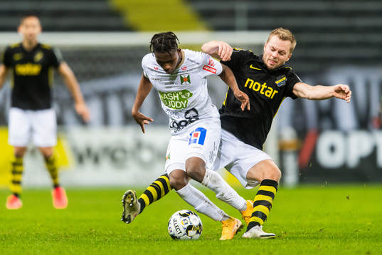 s Sebastian Larsson