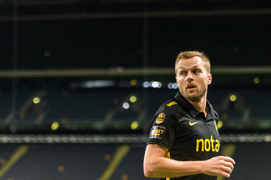 s Sebastian Larsson