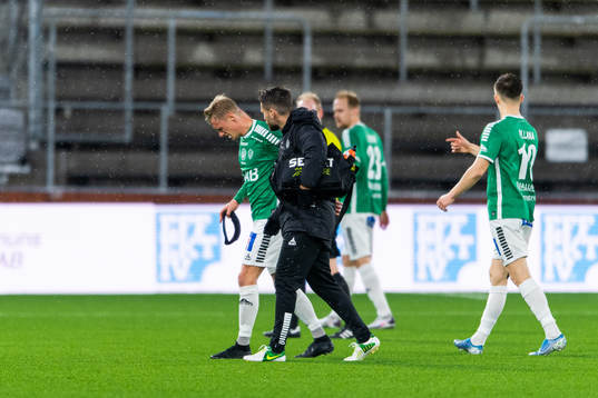 Brages Pontus Hindrikes lämnar plan
