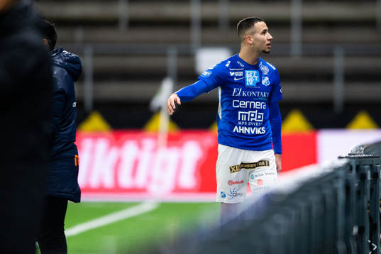 Norrbys Abdelrahman Saidi lämnar planen