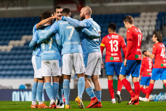 Malmö FF Isaac Kiese Thelin jublar med lagkamrater