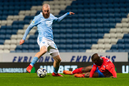 Malmö FF Jo Inge Berget och Helsingborgs Ravy Tsouka Dozi