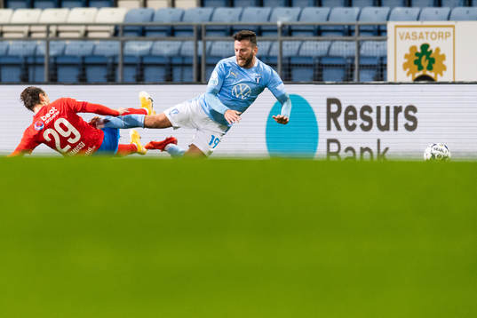 Malmö FF Erdal Rakip och Helsingborgs Alex Timossi